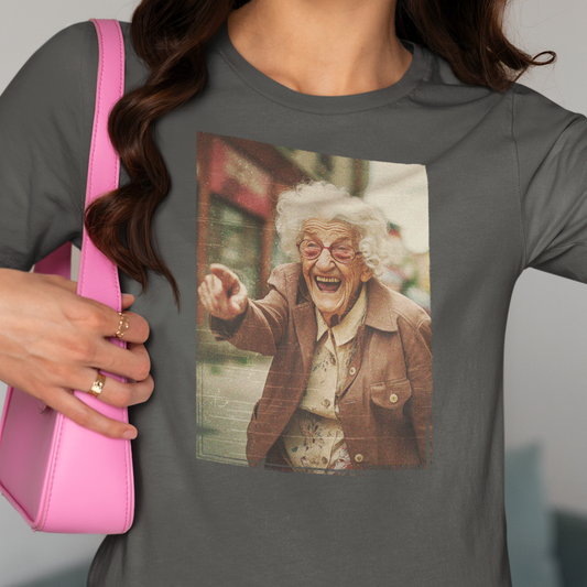 T-SHIRT: Grandma Giggles (Asphalt)