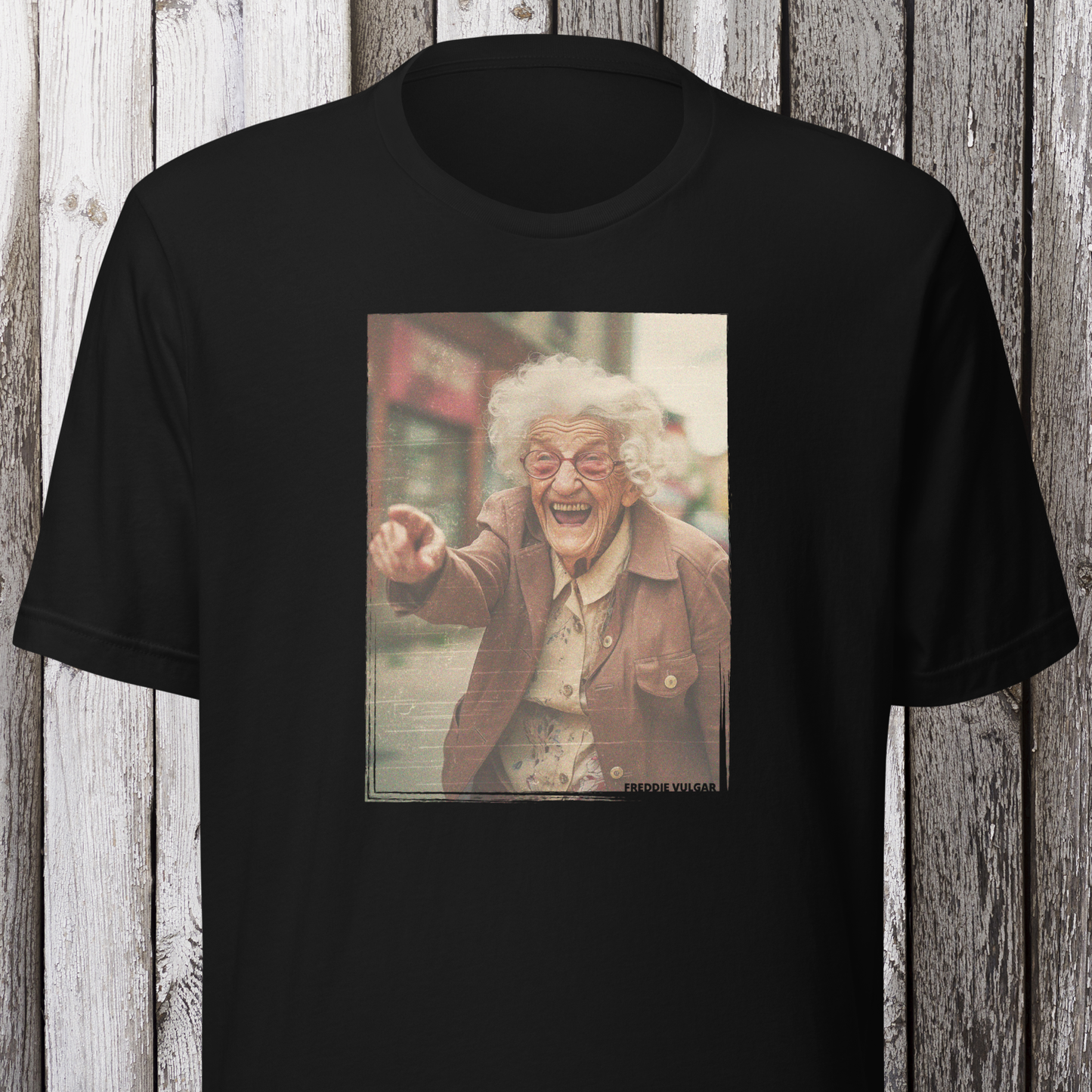 T-SHIRT: Grandma Giggles